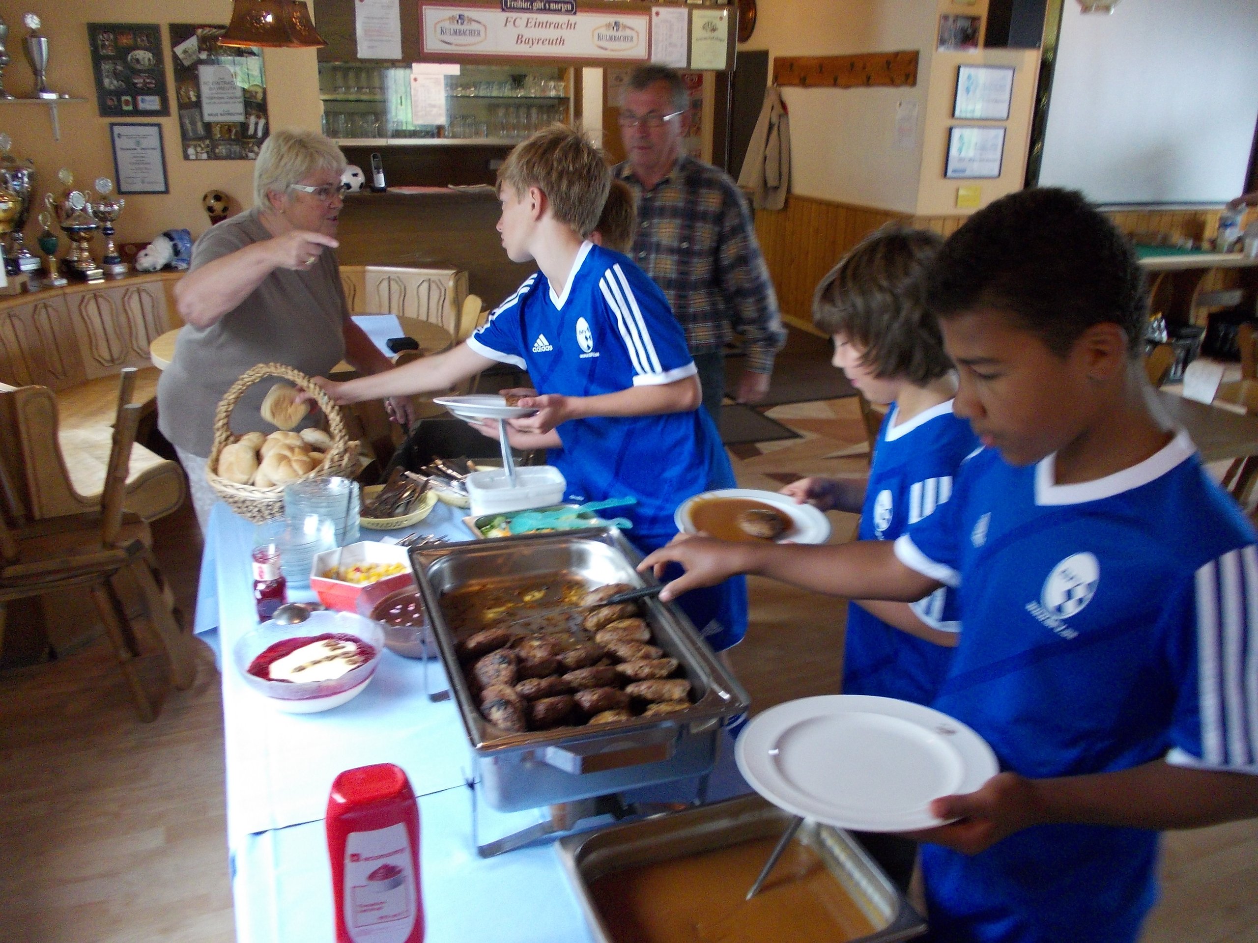 Trainingseinheit bei der Ferien-Fußballschule 2014
