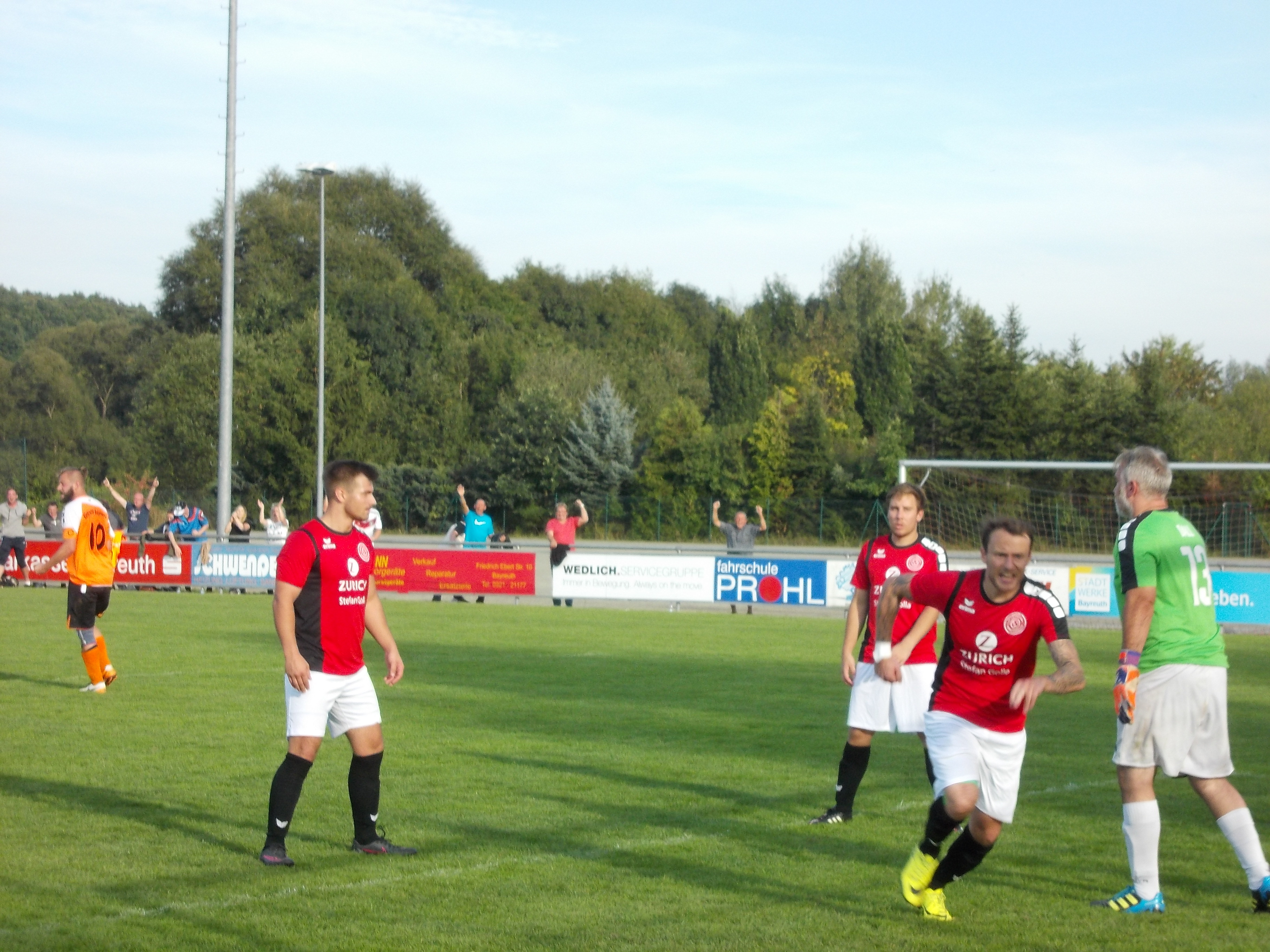 2:1 - Vik hatte den Kopfball in den Winkel gesetzt