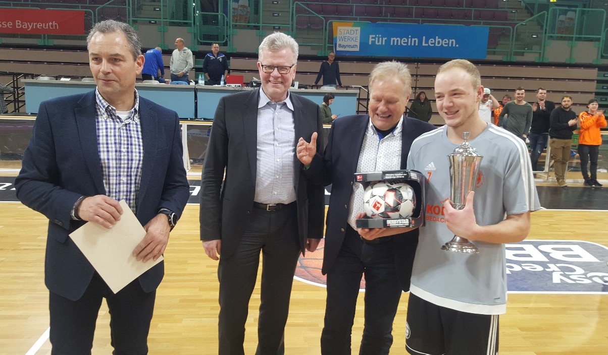 Torschützenkönig Daniel Heublein trifft gegen Donndorf