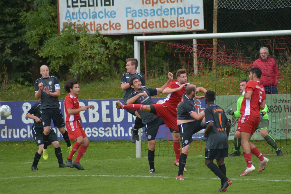 Eine von vielen dramatischen Szenen beim FSV Bayreuth