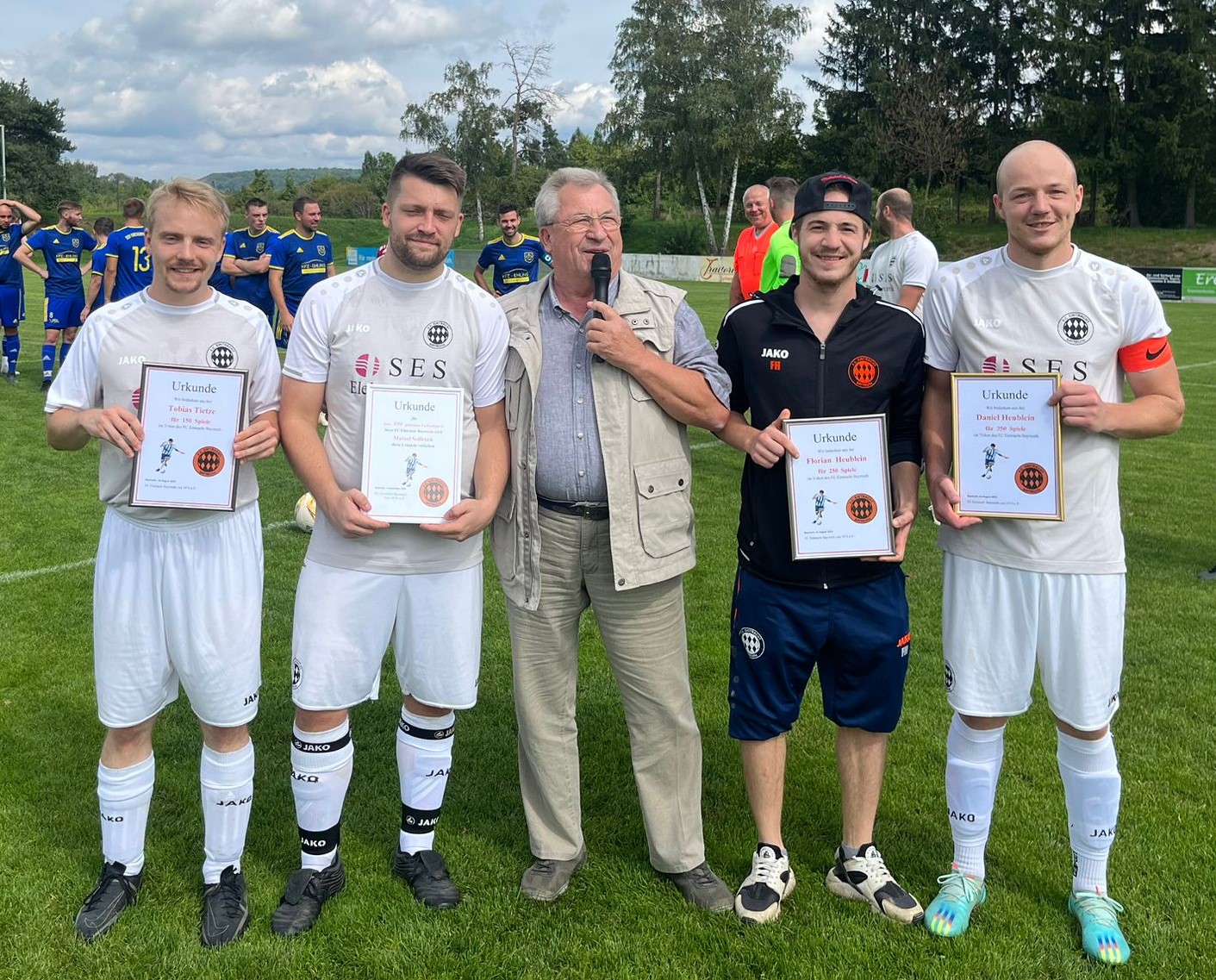 Danke Jungs! Für 850 Spiele
