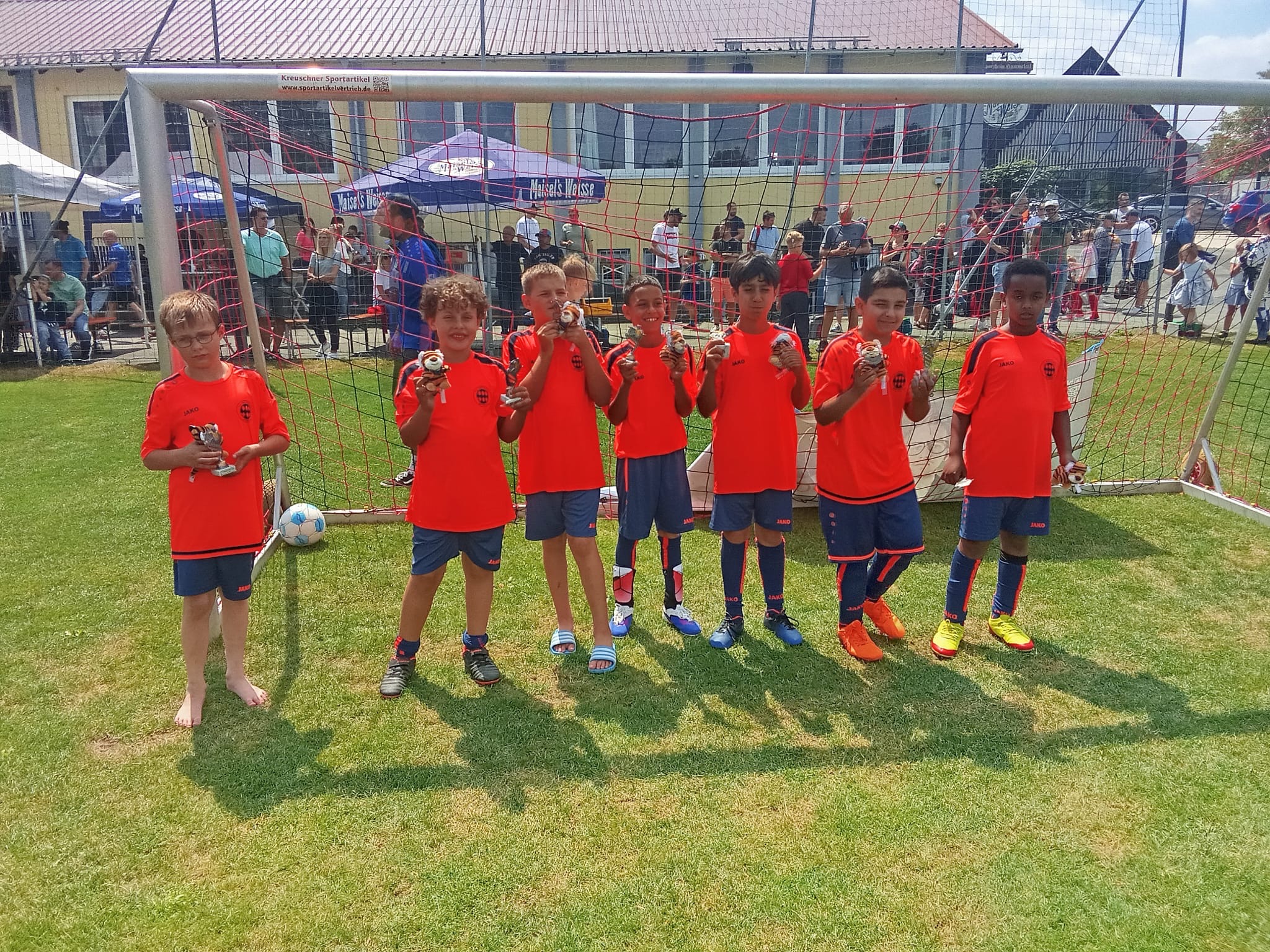 E2-Jugend sammelt wertvolle Erfahrungen beim Hermos Cup in Hummeltal