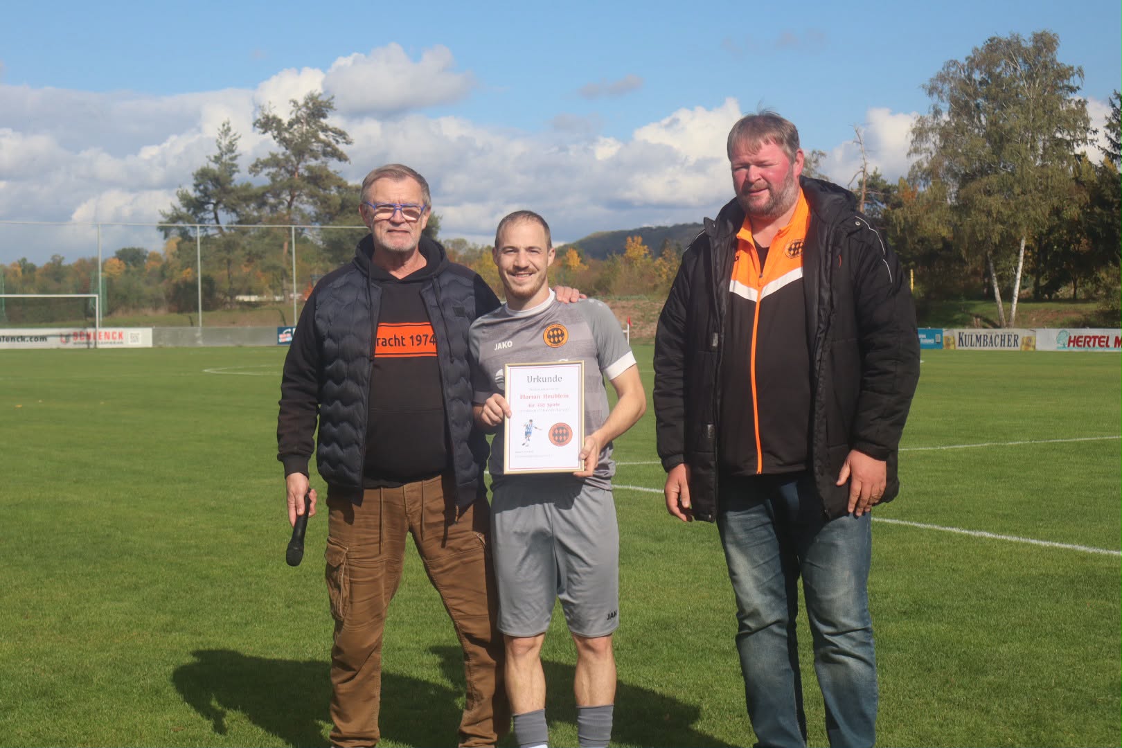 350 Mal Orange-Schwarz: Florian Heublein geehrt!